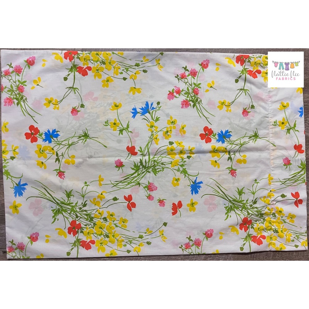 Vintage pair of pillowcases, colorful bold floral, Fieldcrest Perfection - Picture 2 of 5